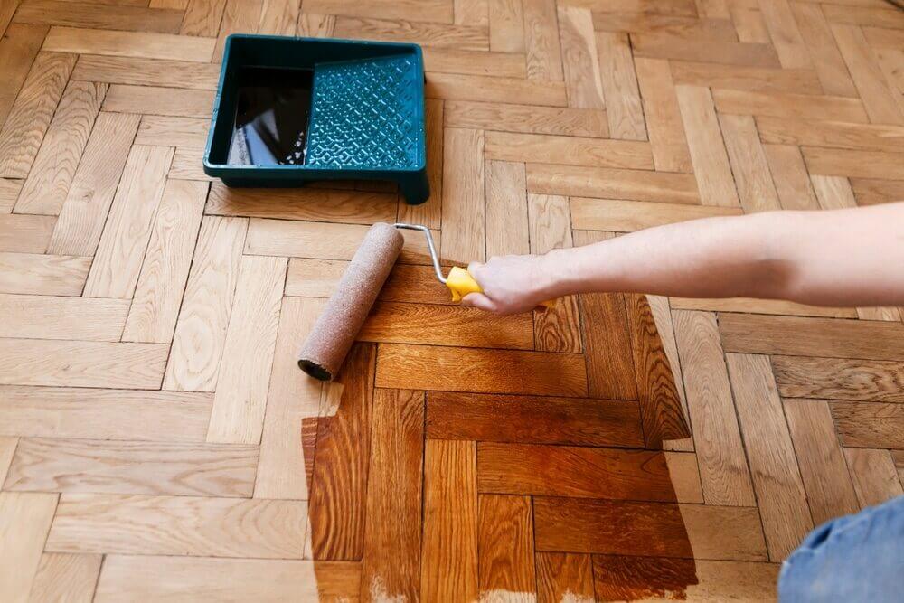 How to Achieve a Flawless Hardwood Floor Refinishing